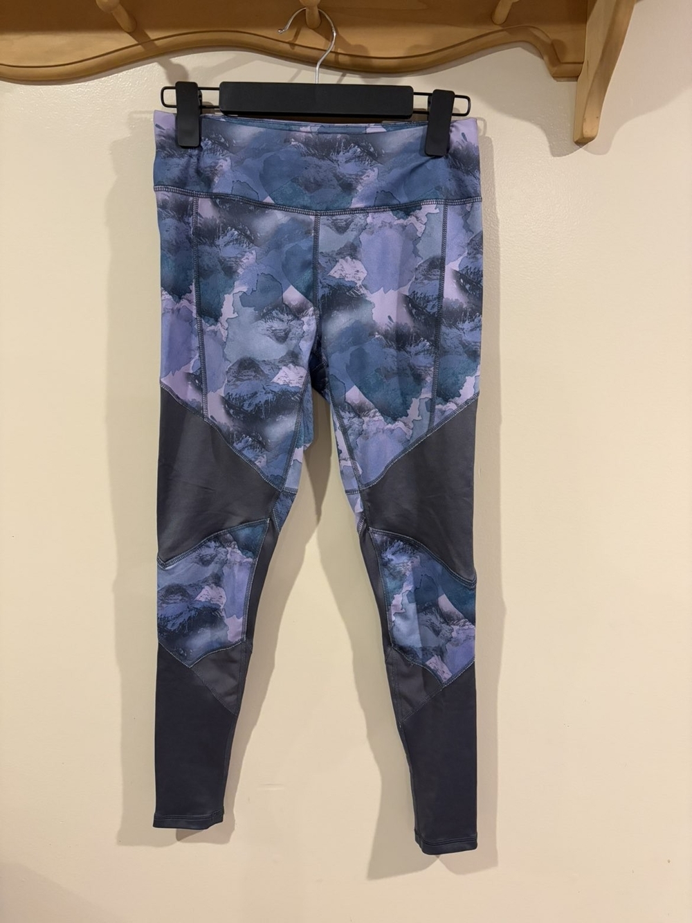 MPG Blue and Gray Watercolor Active Leggings
